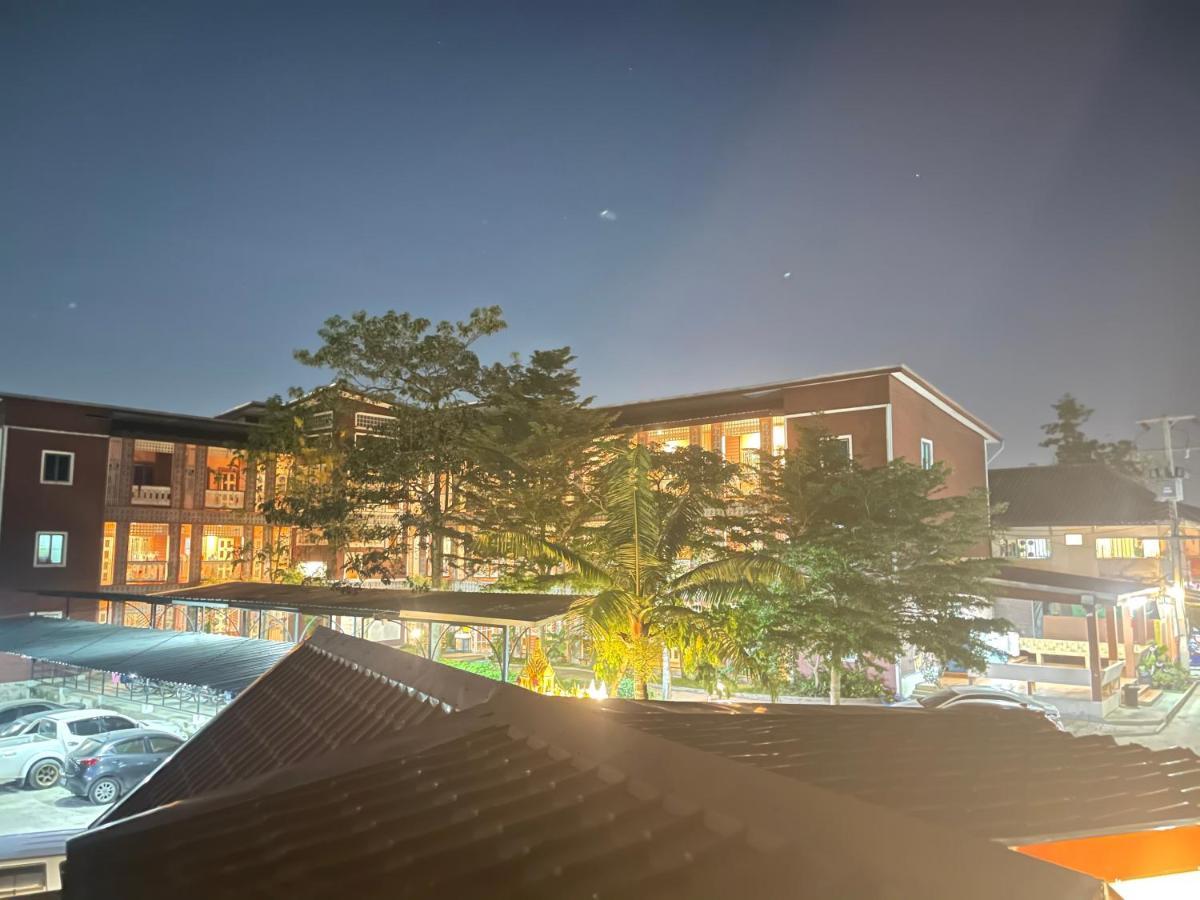 Noree Jacuzzi House Ban Phan Sadet Nai Eksteriør billede